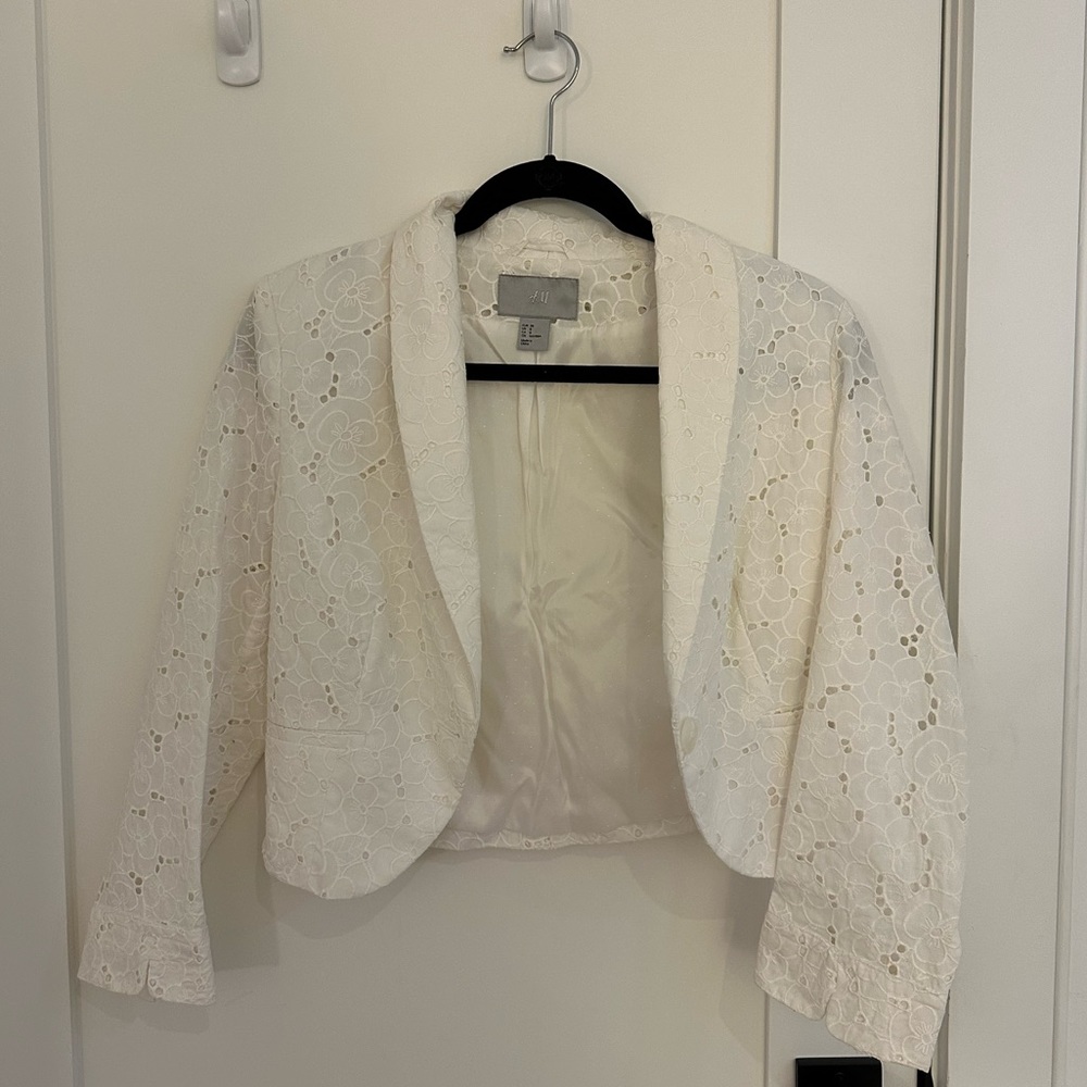 H&M White Floral Eyelet Blazer